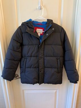 Amazon Essentials Kids Black Puffer Jacket with Blue Lining
